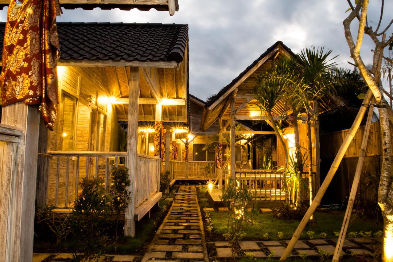 The Syron Huts Lembongan Otel Dış mekan fotoğraf