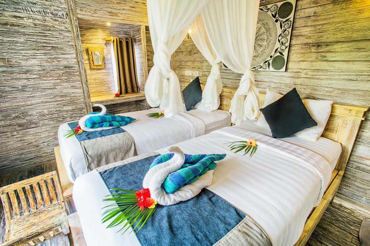 The Syron Huts Lembongan Otel Dış mekan fotoğraf