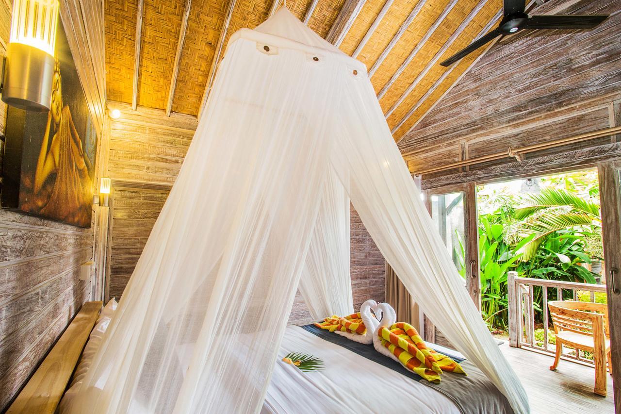 The Syron Huts Lembongan Otel Dış mekan fotoğraf